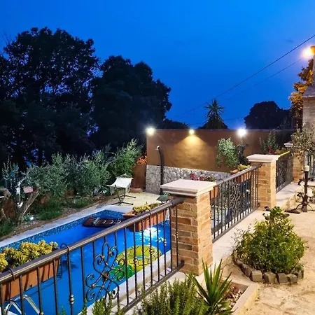 Two Diana With Pool, Sauna, Playground Vila