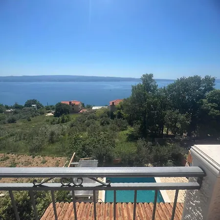 Vila Two Diana With Pool, Sauna, Playground Jesenice (Split-Dalmatia)