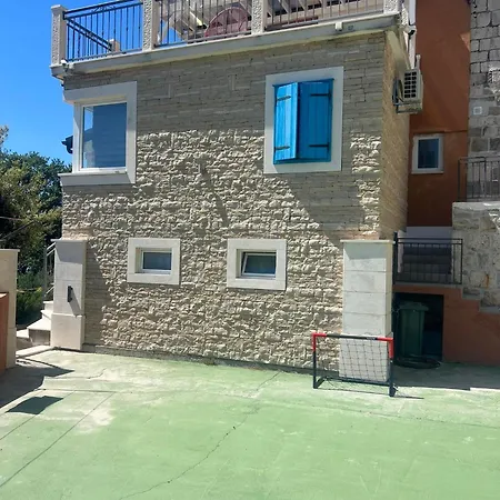 Two Diana With Pool, Sauna, Playground فيلة