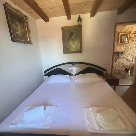 Vila Two Diana With Pool, Sauna, Playground Jesenice (Split-Dalmatia)
