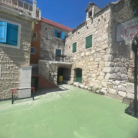 Vila Two Diana With Pool, Sauna, Playground