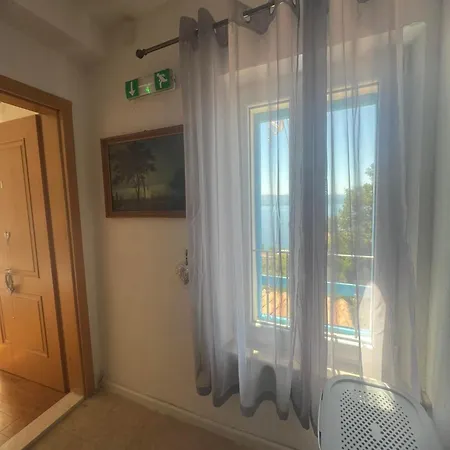 Two Diana With Pool, Sauna, Playground Jesenice (Split-Dalmatia)